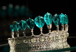 Тиара из изумрудов Тиара из изумрудов